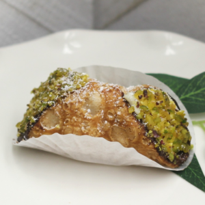 Pistachio Ricotta Mini Cannoli
