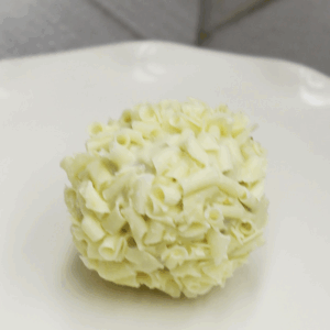 White Fudgeeo Balls