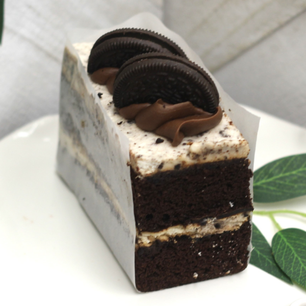 Chocolate Oreo Slice