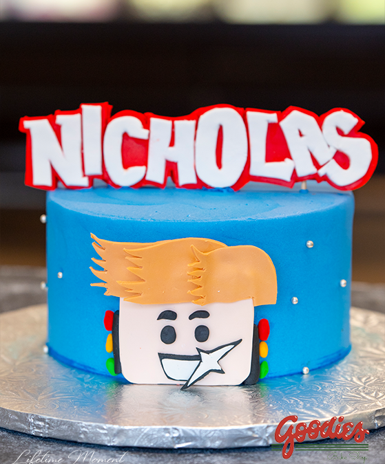 Roblox Birthday Cake