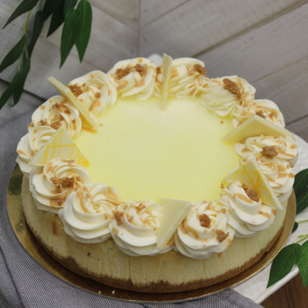 Caramel Pear Crumble Cheesecake