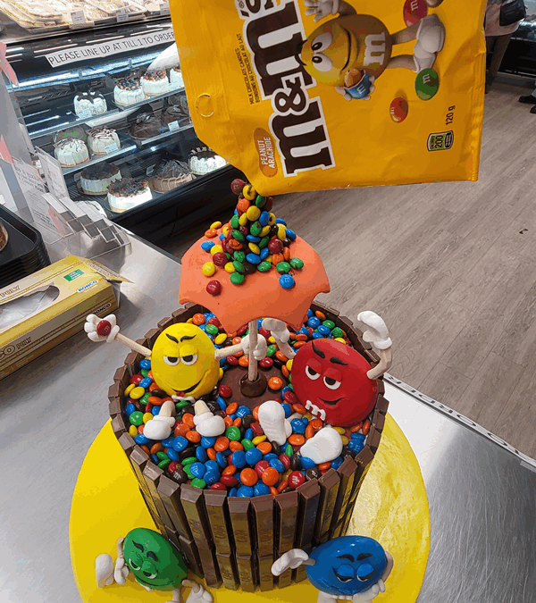 M&M Cake